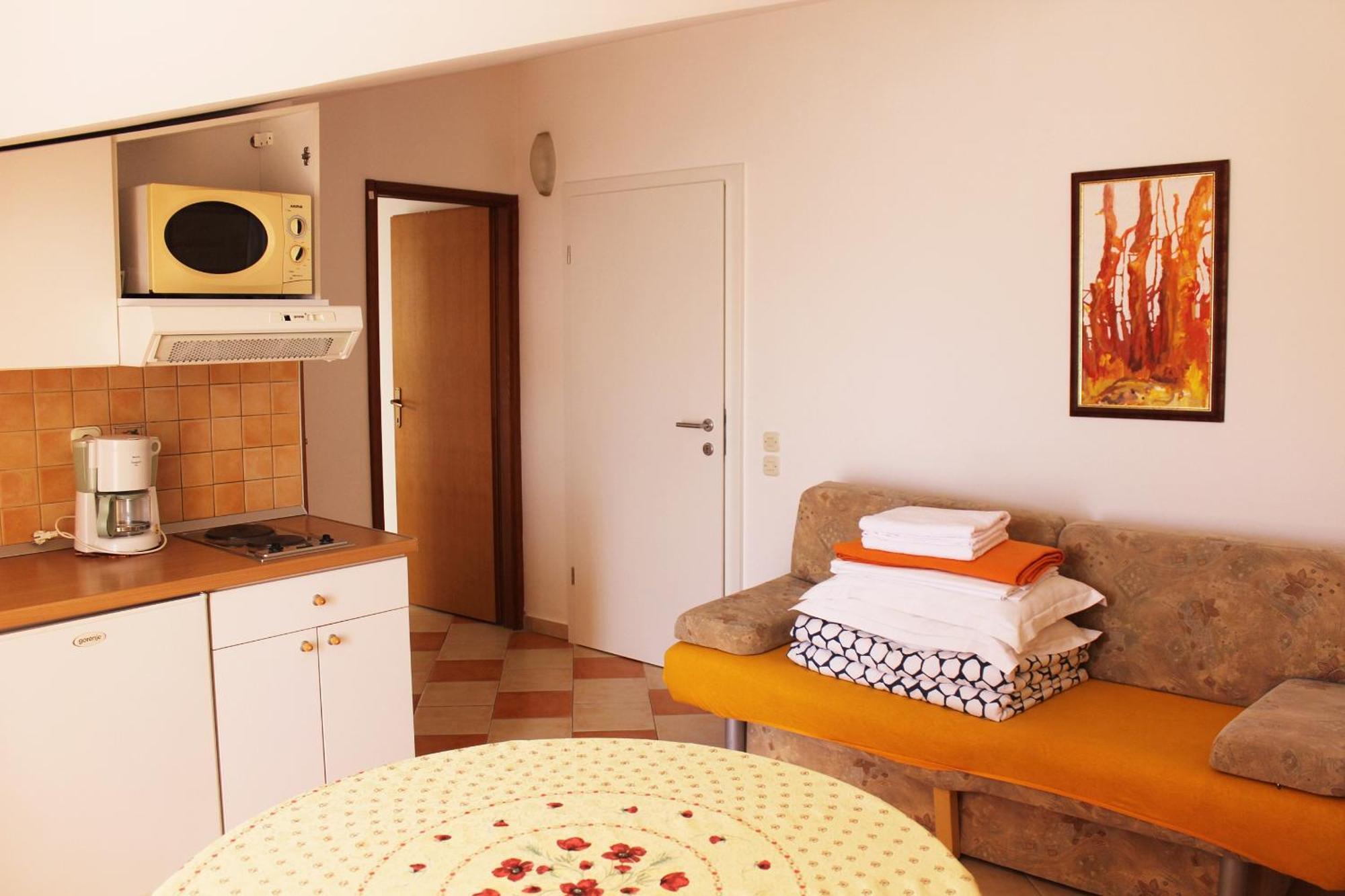 Apartments Pansion Franka Brist Exterior foto
