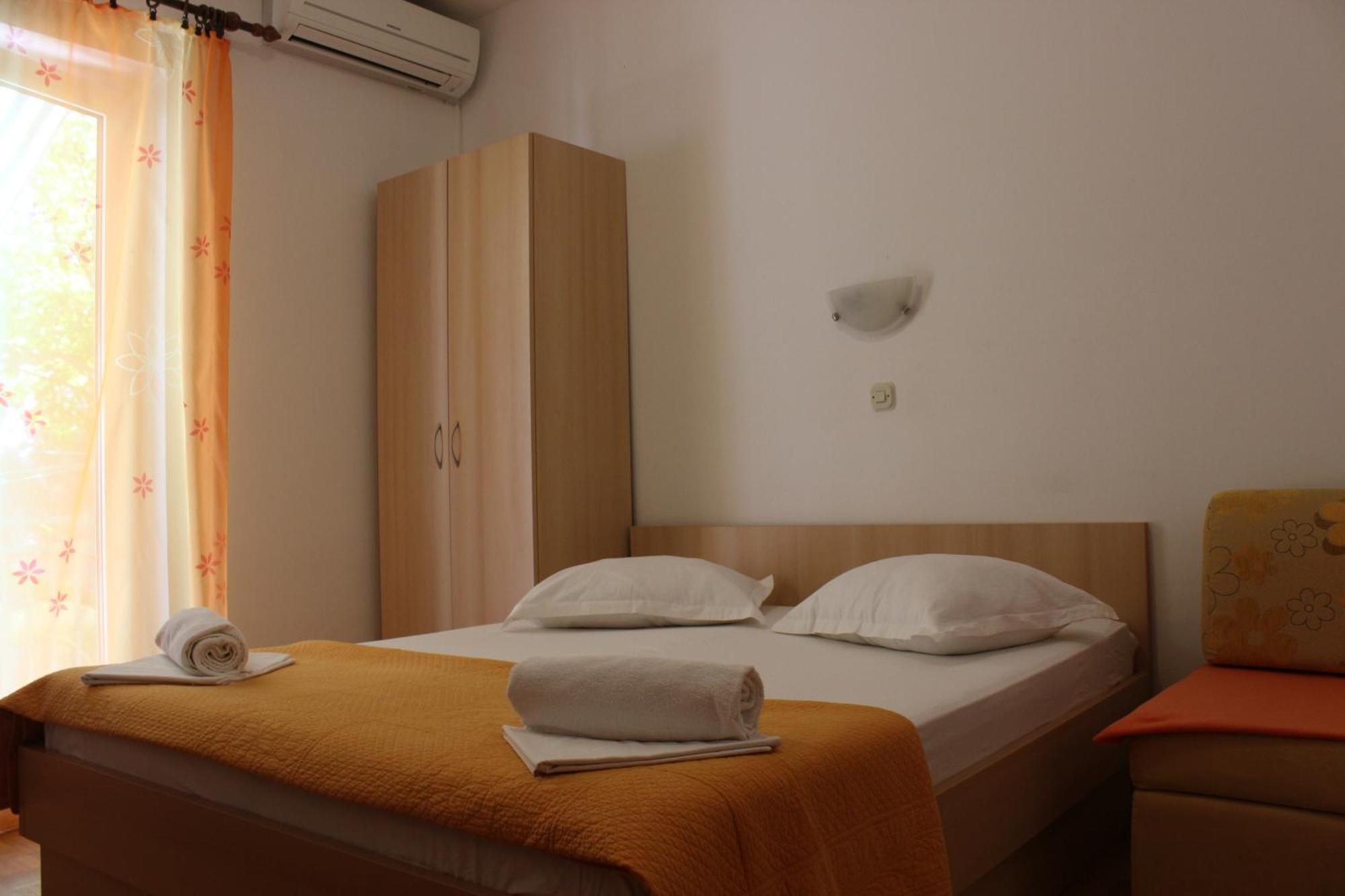 Apartments Pansion Franka Brist Quarto foto