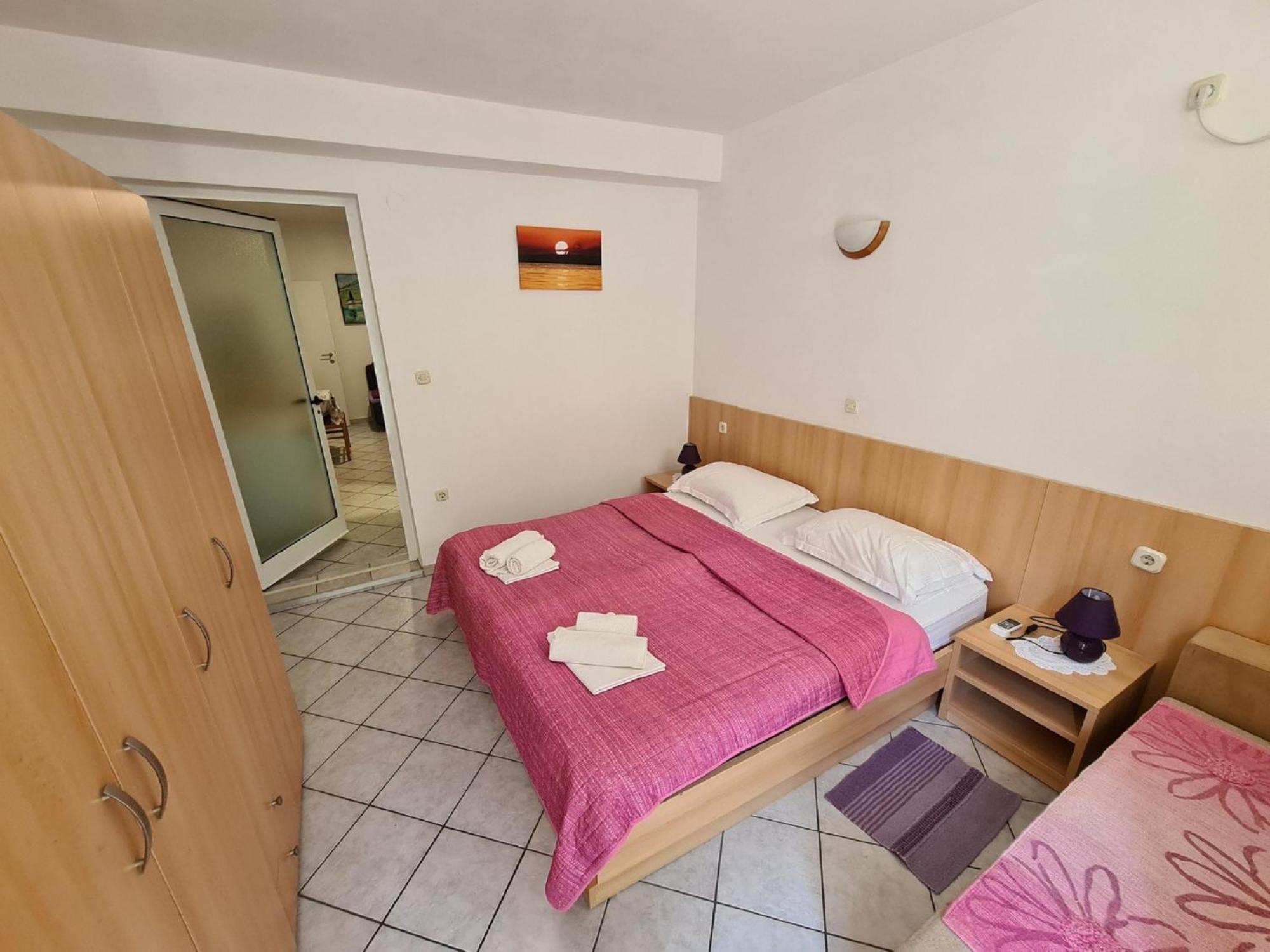 Apartments Pansion Franka Brist Exterior foto